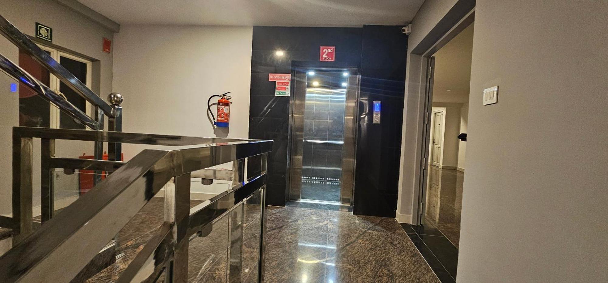 Hotel B R Regency Тривандрум Экстерьер фото